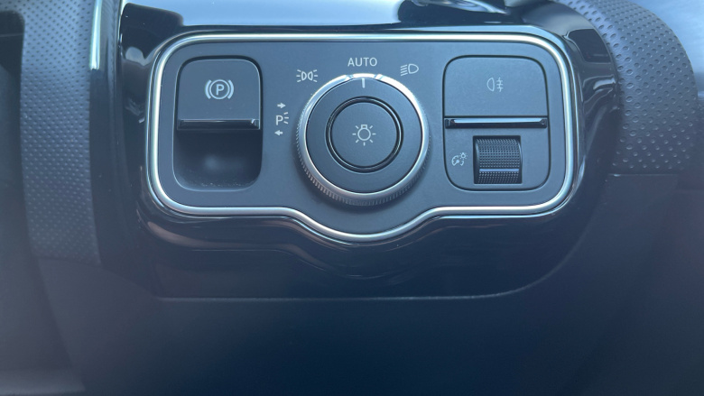 Mercedes-Benz CLA 220d AMG Line Premium Plus 4dr Tip Auto Diesel Saloon